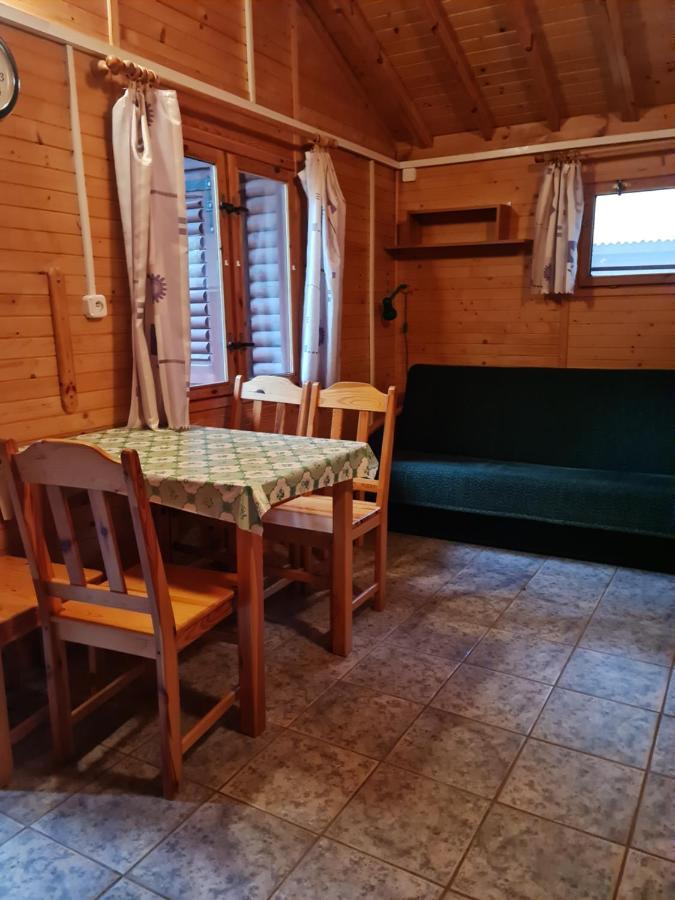 Domki Energetyk Villa Pogorzelica  Buitenkant foto